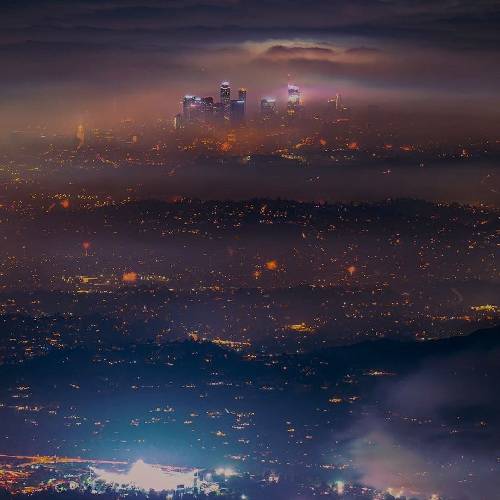 وحید حسن زاده عجب غمگینه بی تو روزگارم دلم میسوزه واسه حال زارم